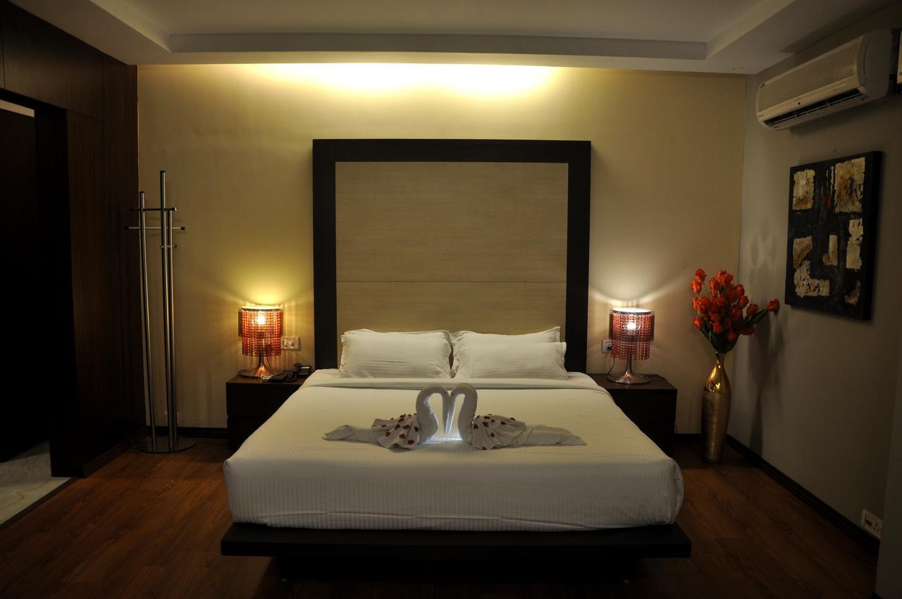 Hotel Md'S Continental Jorhāt Dış mekan fotoğraf