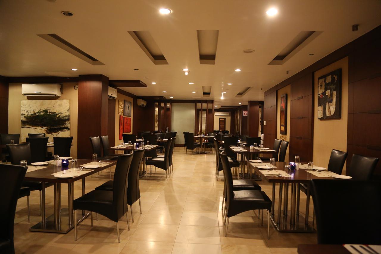 Hotel Md'S Continental Jorhāt Dış mekan fotoğraf